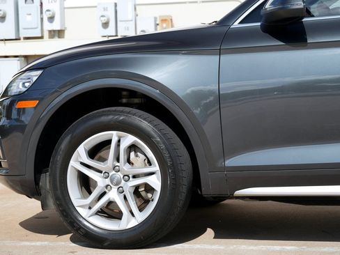 Used 2019 Audi Q5 2.0T Premium w/ Convenience Package AWD/4WD image 24
