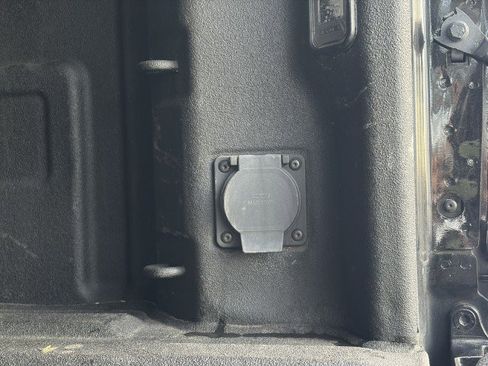 Used 2020 Chevrolet Silverado 2500 High Country w/ Technology Package image 7