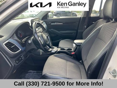 Used 2021 Kia Seltos S AWD/4WD image 40