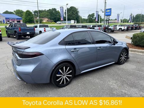 Used 2020 Toyota Corolla LE FWD image 19