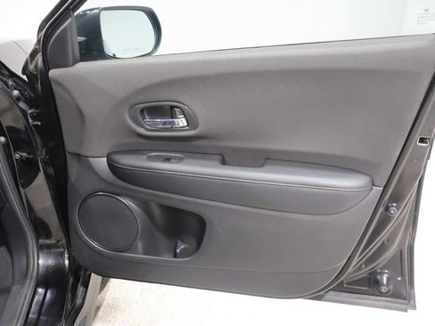 Used 2020 Honda HR-V Sport image 23