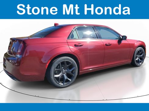 Used 2023 Chrysler 300 S image 6