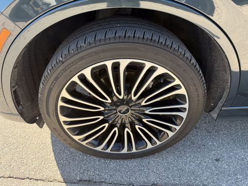 Certified 2023 Lincoln Aviator Black Label image 46