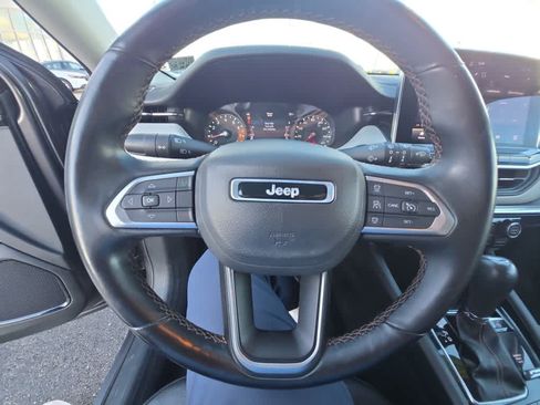 Used 2022 Jeep Compass Limited AWD/4WD image 31