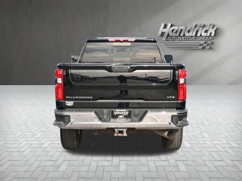 Used 2022 Chevrolet Silverado 2500 LTZ w/ LTZ Plus Package image 9