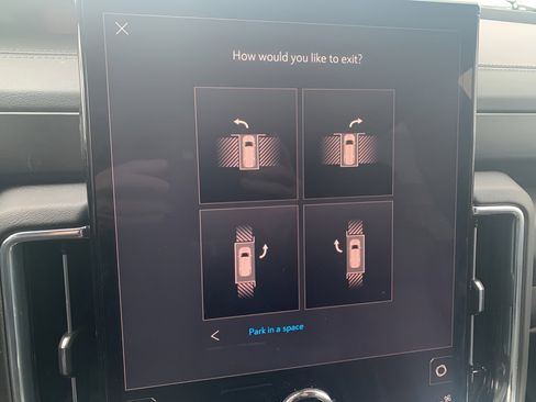 Used 2025 GMC Yukon XL Denali image 21