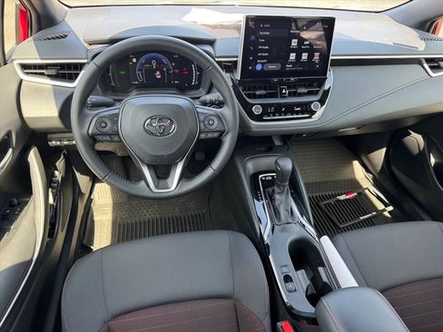 Certified 2025 Toyota Corolla SE w/ SE Premium Package AWD/4WD image 15