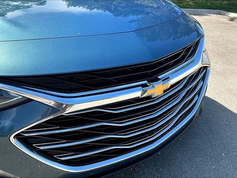 Used 2024 Chevrolet Malibu LT FWD image 31