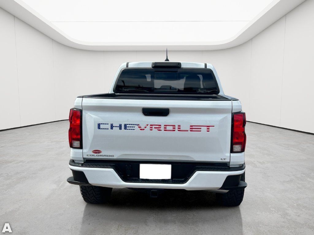 Used 2024 Chevrolet Colorado LT w/ LT Convenience Package AWD/4WD image 9