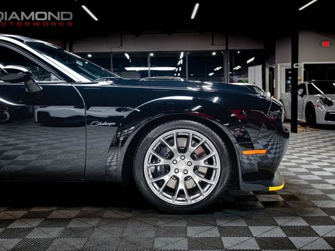 Used 2023 Dodge Challenger SRT Hellcat Redeye image 29