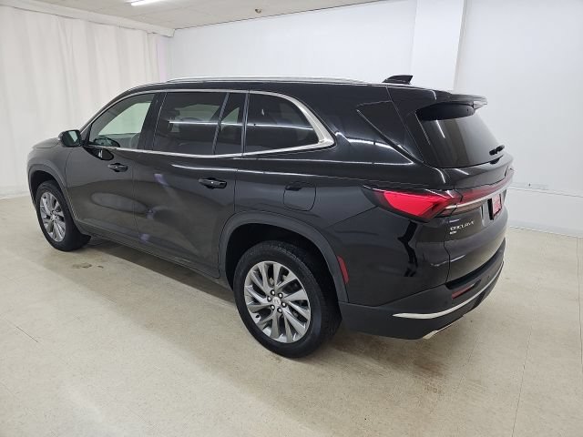 Used 2025 Buick Enclave Preferred AWD/4WD image 19