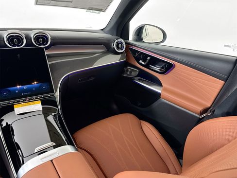 New 2025 Mercedes-Benz GLC 63 AMG S image 26