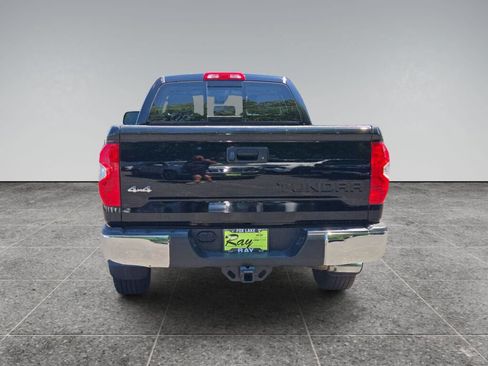 Used 2018 Toyota Tundra SR5 AWD/4WD image 7
