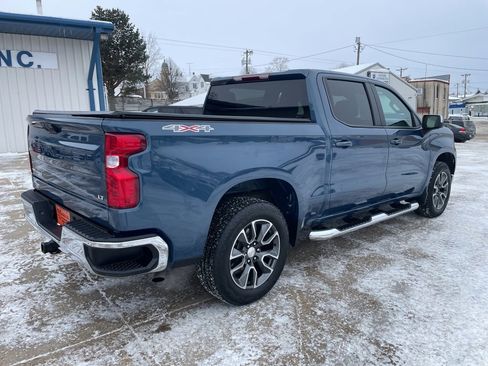 Used 2024 Chevrolet Silverado 1500 LT image 17