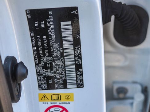 Used 2019 Lexus RX 450h w/ Cold Area Package image 40