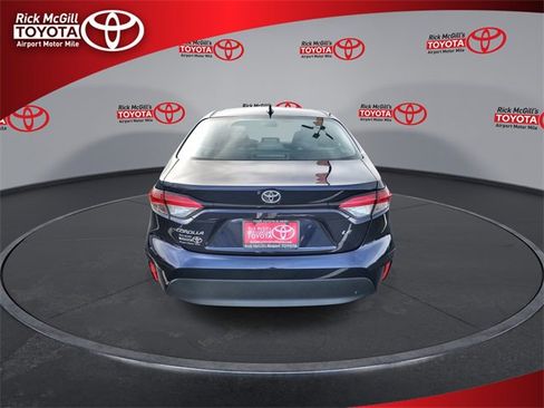Used 2024 Toyota Corolla LE image 7