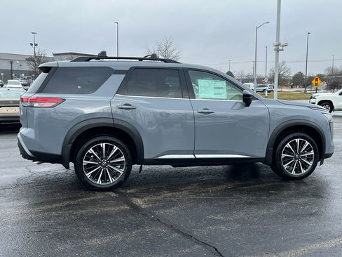 New 2026 Nissan Pathfinder Platinum image 48