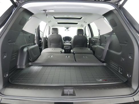 Used 2021 Chevrolet Traverse High Country AWD/4WD image 29
