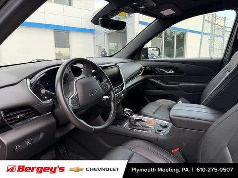 Used 2022 Chevrolet Traverse RS AWD/4WD image 3
