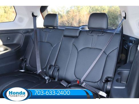 New 2025 Honda Pilot Touring image 29