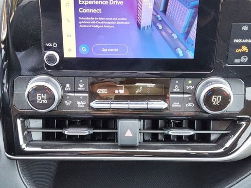 Certified 2025 Toyota Highlander LE image 15