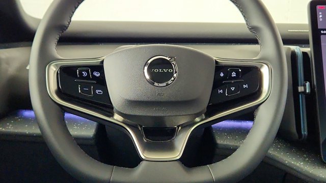 New 2026 Volvo EX30 Ultra w/ Protection Package AWD/4WD image 24