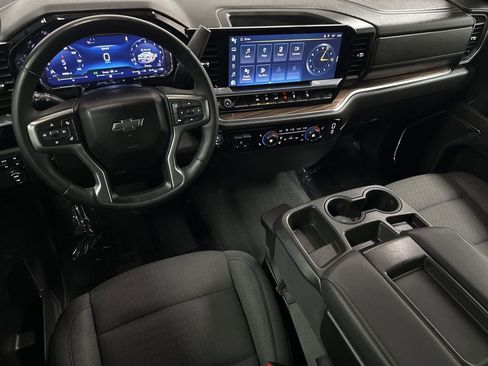Used 2023 Chevrolet Silverado 1500 RST AWD/4WD image 12