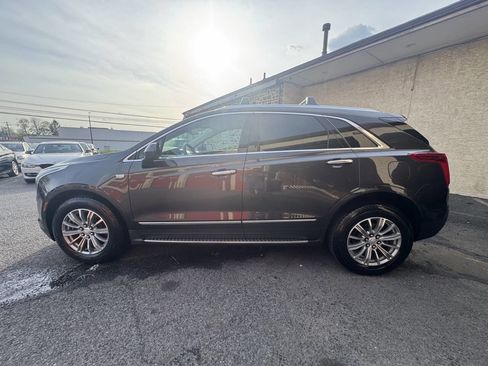 Used 2017 Cadillac XT5 Luxury w/ Driver Awareness Package image 3