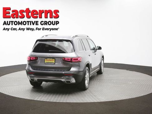 Used 2021 Mercedes-Benz GLB 250 4MATIC w/ Premium Package image 39