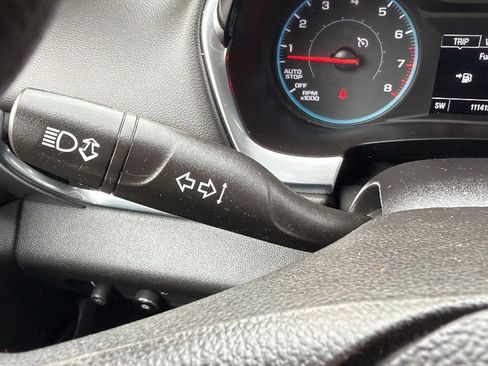 Used 2020 Chevrolet Traverse LS FWD image 14