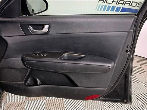 Used 2019 Kia Optima LX image 16