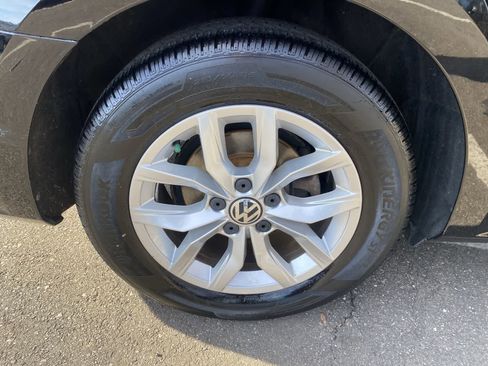 Used 2016 Volkswagen Passat 1.8T S image 20