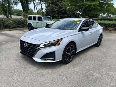 Used 2023 Nissan Altima 2.5 SR w/ SR Premium Package