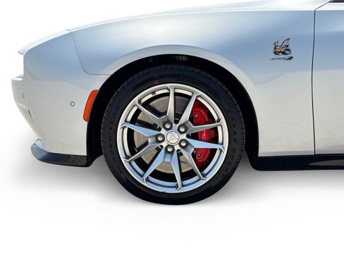 Used 2024 Dodge Charger Daytona Scat Pack w/ Plus Group AWD/4WD image 9
