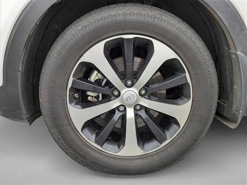 Used 2017 Kia Sorento EX w/ EX Premium Package image 9