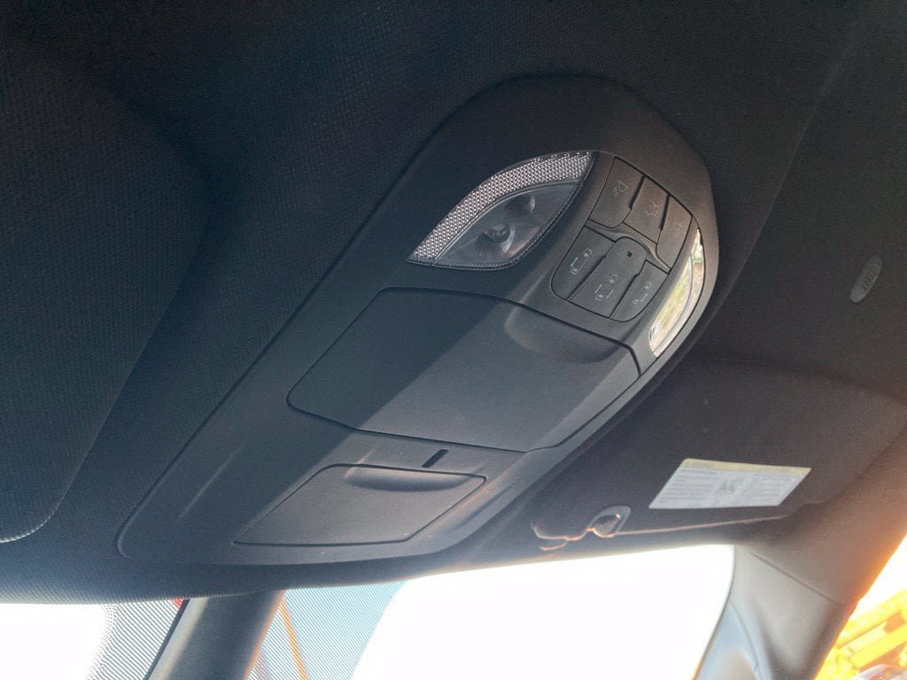 Used 2026 Chrysler Pacifica Select FWD image 28