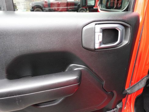 Used 2021 Jeep Wrangler Unlimited Rubicon w/ Dual Top Group image 26