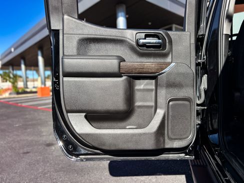 Used 2020 GMC Sierra 1500 Elevation w/ Elevation Value Package image 40