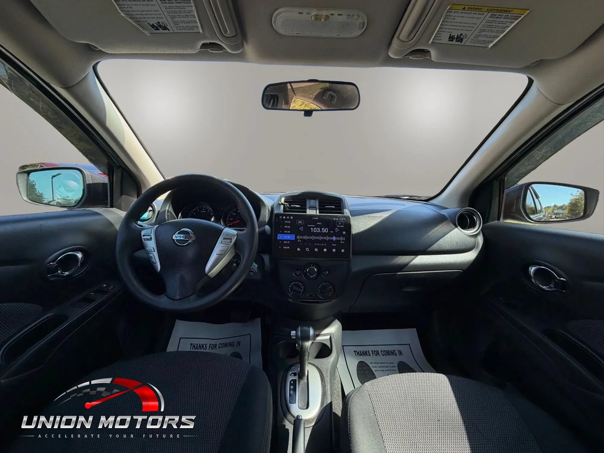 Used 2015 Nissan Versa SV FWD image 21