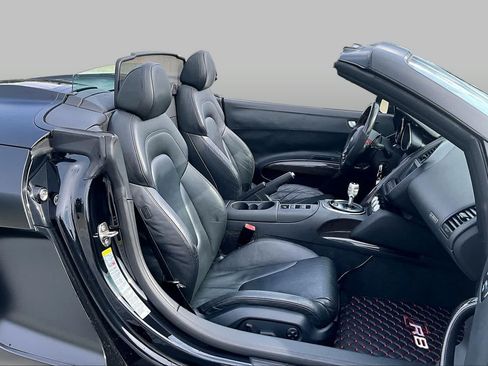 Used 2011 Audi R8 V10 AWD/4WD image 8