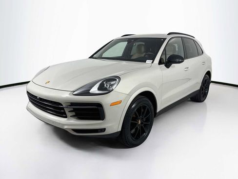 Certified 2023 Porsche Cayenne AWD/4WD image 1