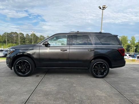 Used 2023 Ford Expedition Limited RWD image 4
