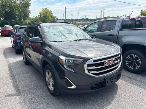 Used 2019 GMC Terrain SLE w/ Driver Convenience Package AWD/4WD image 3