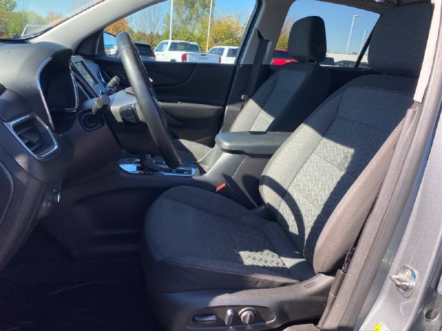 Certified 2024 Chevrolet Equinox LT w/ LPO, Floor Liner Package FWD image 15