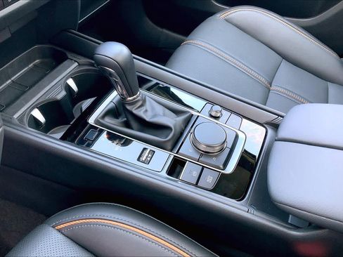 Certified 2025 MAZDA CX-50 AWD 2.5 Turbo w/ Accent Package image 17