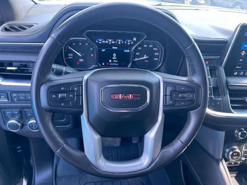 Used 2021 GMC Yukon XL SLT AWD/4WD image 14