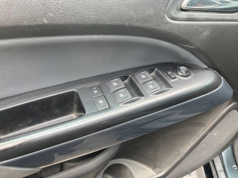 Used 2017 Chevrolet Colorado Z71 AWD/4WD image 14
