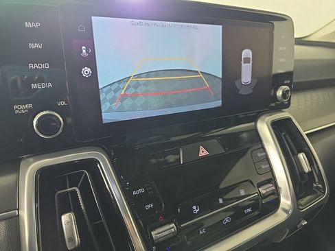 Used 2022 Kia Sorento SX FWD image 18