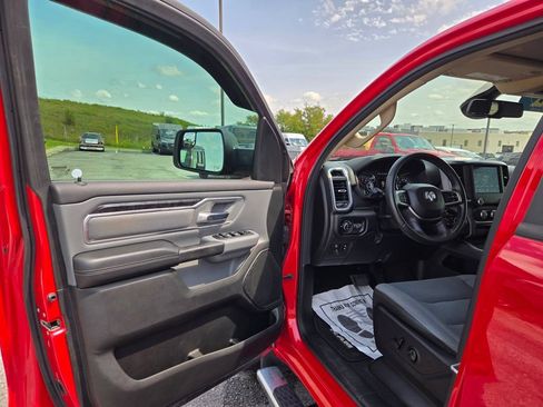 Used 2019 RAM 1500 Big Horn AWD/4WD image 13