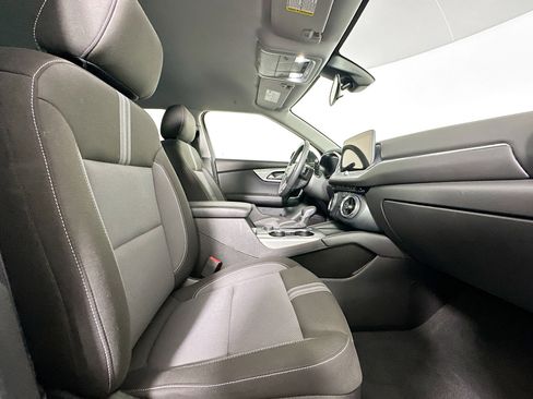 Used 2025 Chevrolet Blazer LT image 30